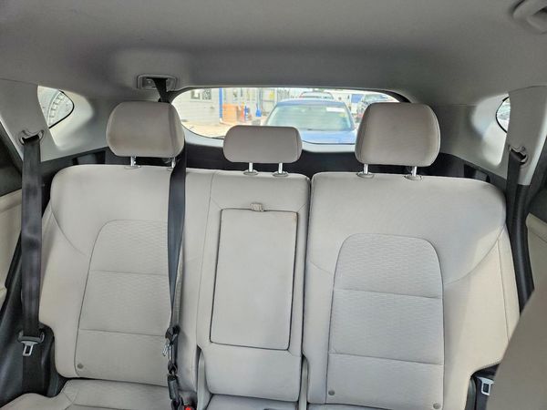 2021 HYUNDAI TUCSON SE