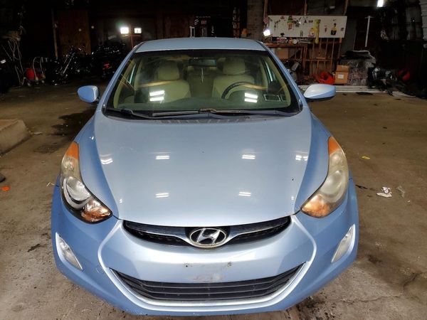2012 HYUNDAI ELANTRA