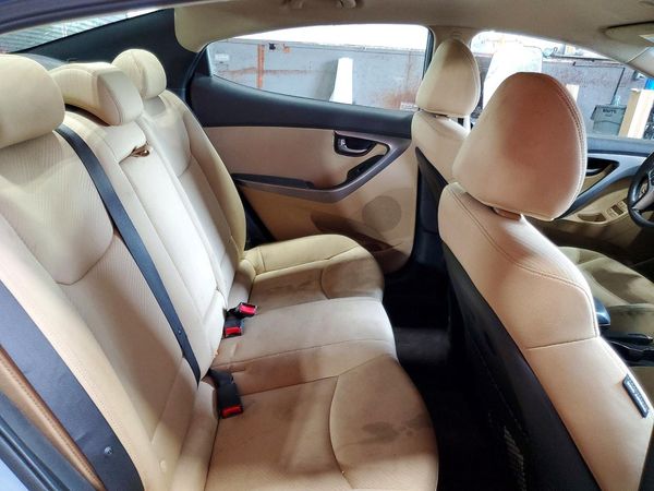 2012 HYUNDAI ELANTRA