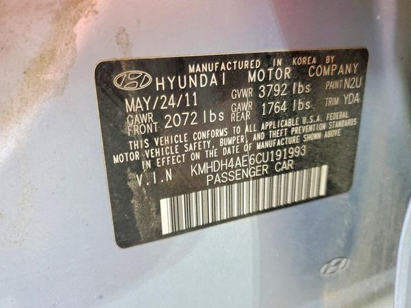 2012 HYUNDAI ELANTRA