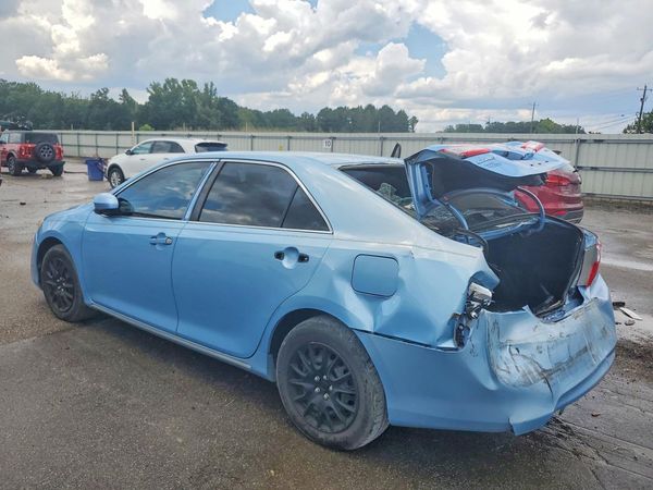 2013 TOYOTA CAMRY