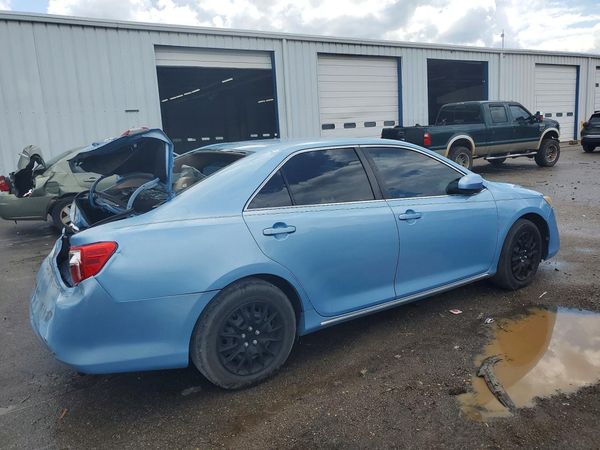 2013 TOYOTA CAMRY