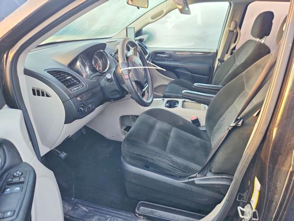 2016 DODGE CARAVAN SE — DENT