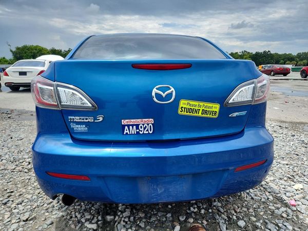 2012 MAZDA 3 Touring/GS