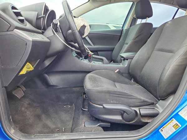 2012 MAZDA 3 Touring/GS