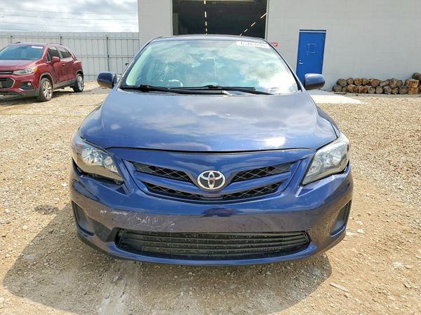 2012 TOYOTA COROLLA