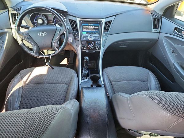 2013 HYUNDAI SONATA