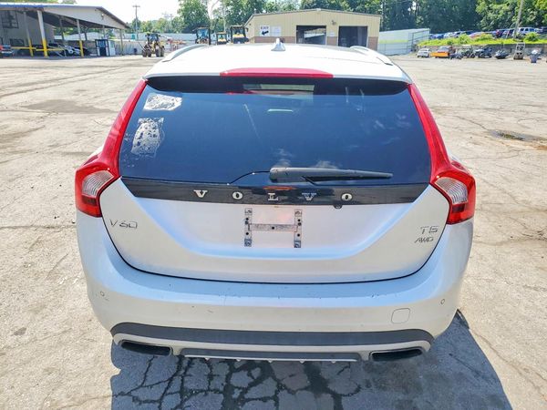 2018 VOLVO V60 CROSS COUNTRY — DIRR
