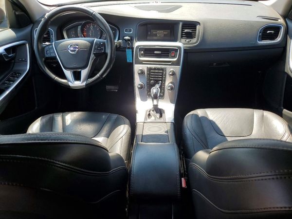 2018 VOLVO V60 CROSS COUNTRY — CKPT