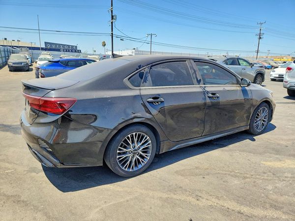 2024 KIA FORTE