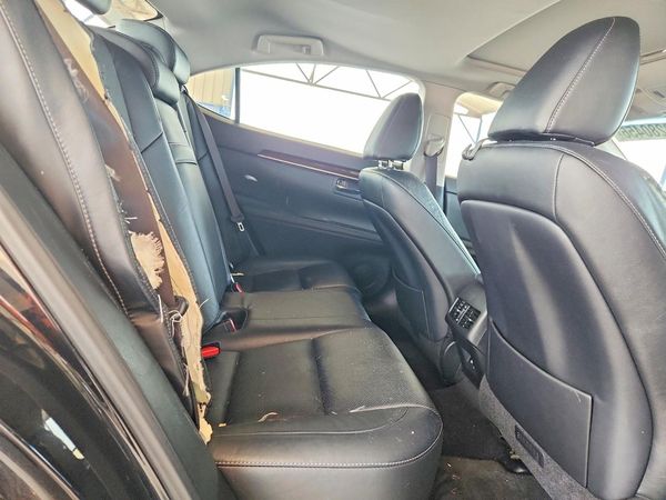 2013 LEXUS ES