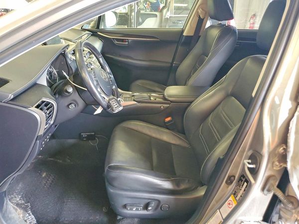 2015 LEXUS NX 200t Luxury