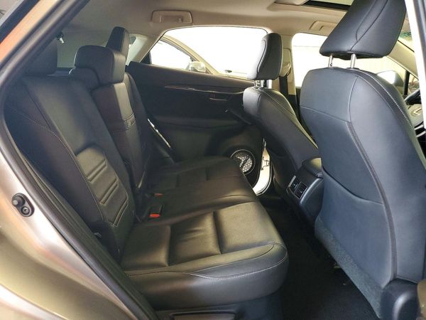 2015 LEXUS NX 200t Luxury