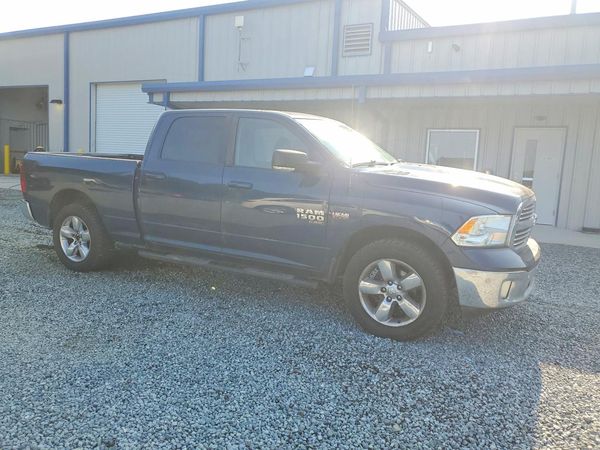 2019 RAM 1500 CLASSIC SLT