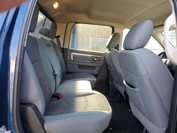 2019 RAM 1500 CLASSIC SLT