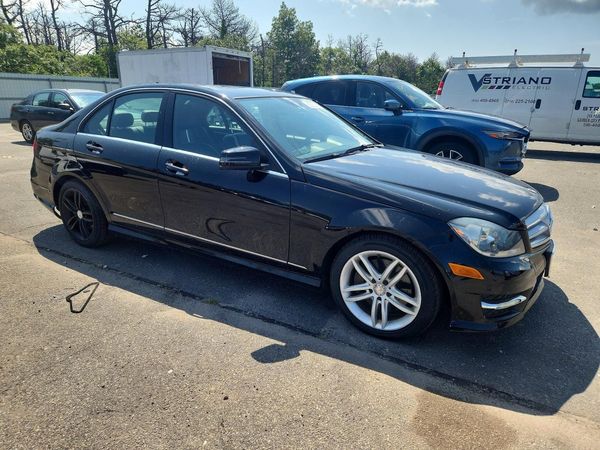 2013 MERCEDES-BENZ C C300