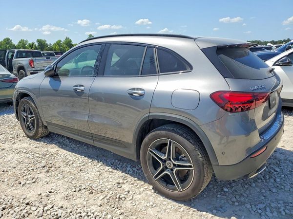 2026 MERCEDES-BENZ GLA
