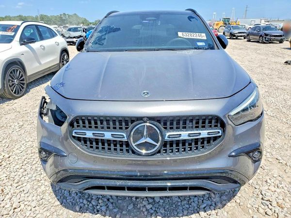2026 MERCEDES-BENZ GLA