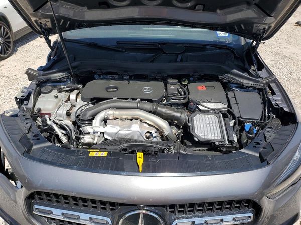 2026 MERCEDES-BENZ GLA