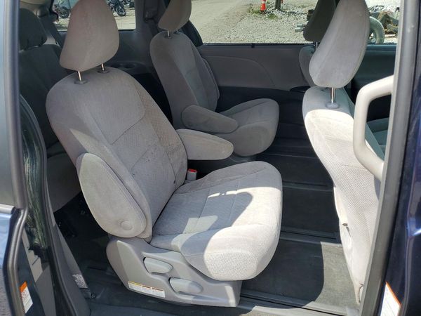 2018 TOYOTA SIENNA