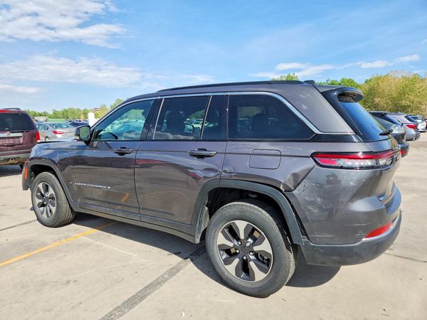 2024 JEEP GRAND CHEROKEE