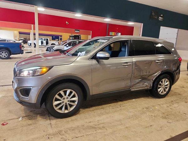2018 KIA SORENTO L, LX
