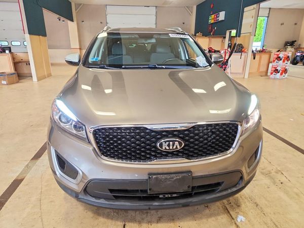 2018 KIA SORENTO L, LX