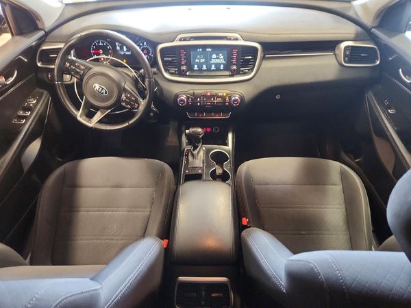 2018 KIA SORENTO L, LX