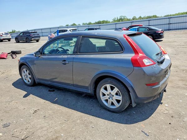 2013 VOLVO C30