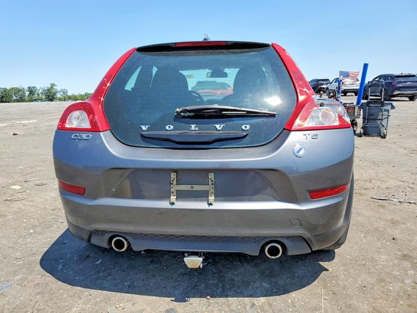 2013 VOLVO C30