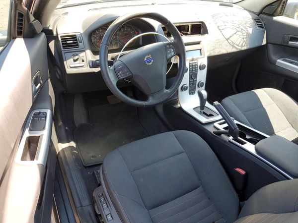 2013 VOLVO C30