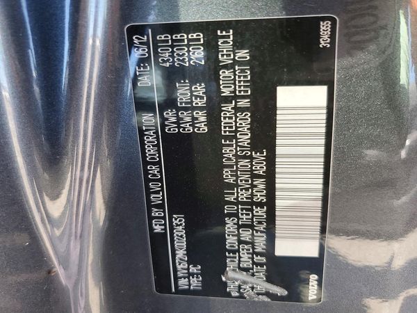 2013 VOLVO C30