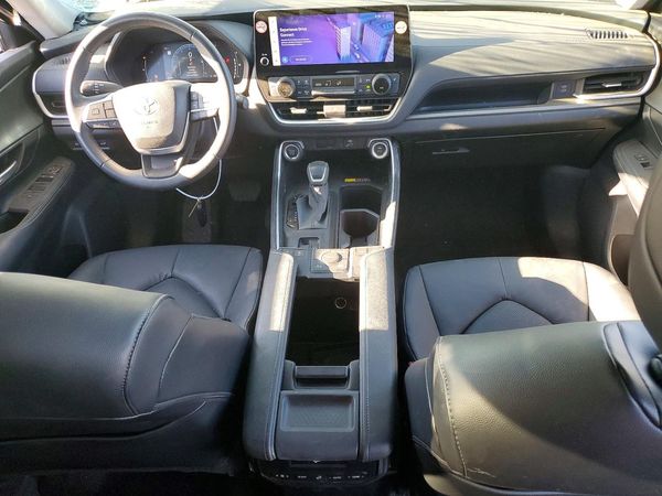 2025 TOYOTA GRAND HIGHLANDER