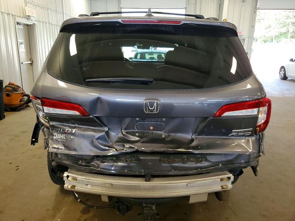 2021 HONDA PILOT SE