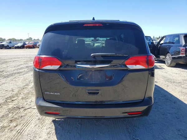 2020 CHRYSLER VOYAGER LXI