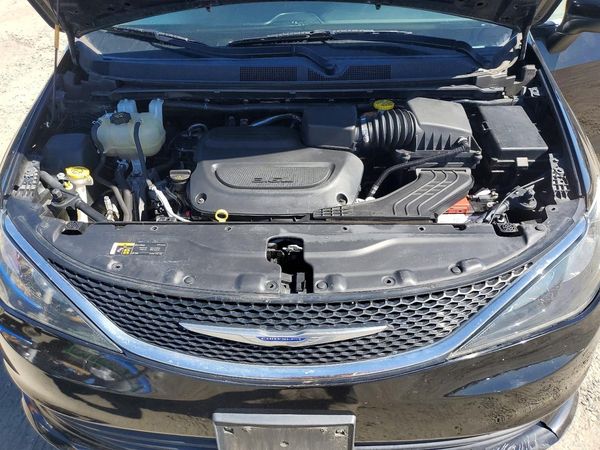 2020 CHRYSLER VOYAGER LXI