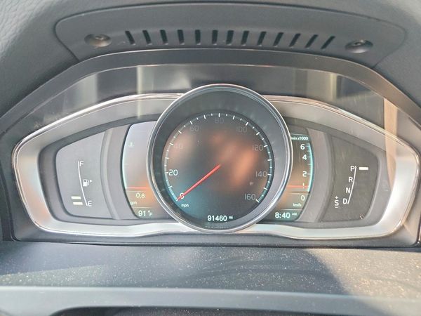 2015 VOLVO S60