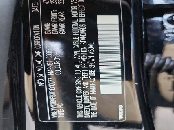2015 VOLVO S60