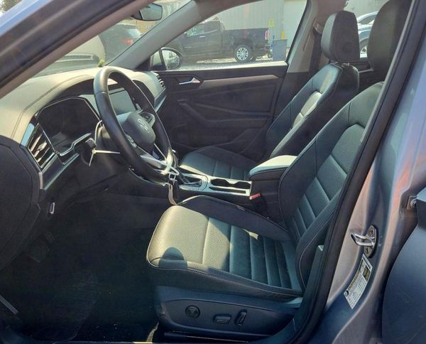 2024 VOLKSWAGEN JETTA SE, SE (AQ301 Trans)