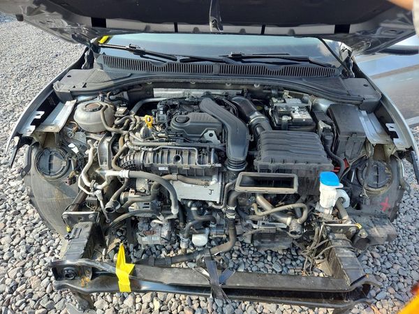 2024 VOLKSWAGEN JETTA SE, SE (AQ301 Trans)