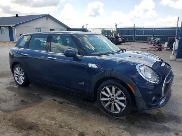 2017 MINI COOPER