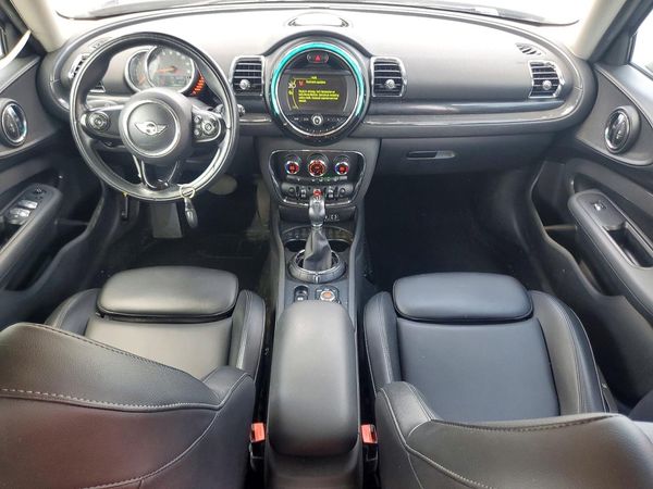 2017 MINI COOPER