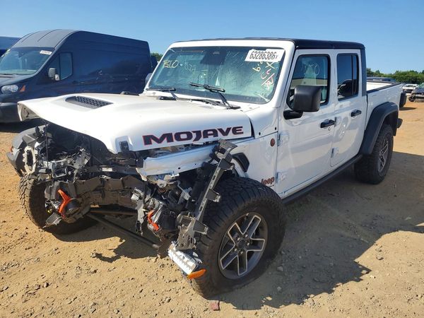2026 JEEP GLADIATOR Mojave — Front 3/4