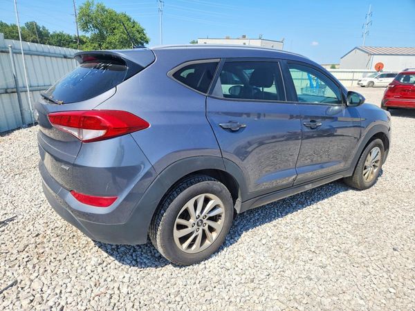 2016 HYUNDAI TUCSON