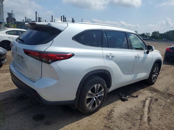 2022 TOYOTA HIGHLANDER
