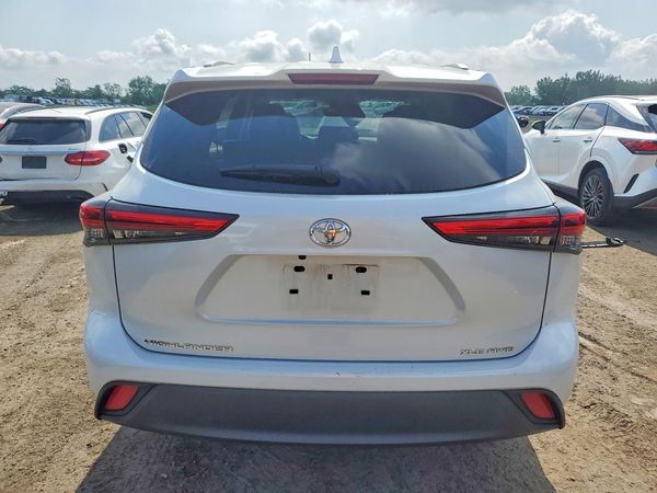 2022 TOYOTA HIGHLANDER