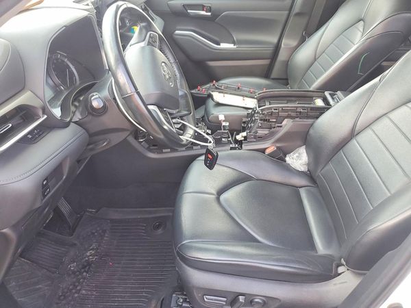 2022 TOYOTA HIGHLANDER