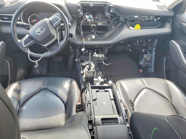 2022 TOYOTA HIGHLANDER