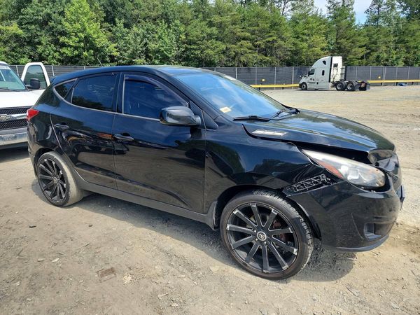2015 HYUNDAI TUCSON