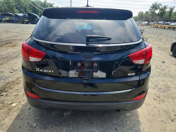 2015 HYUNDAI TUCSON